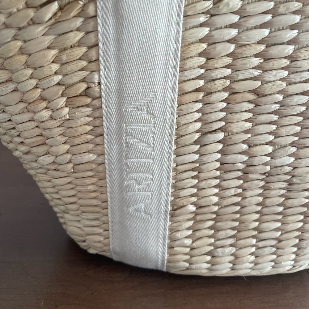 Aritzia Tan Tote Bag with Rustic Charm - Picture 3 of 4